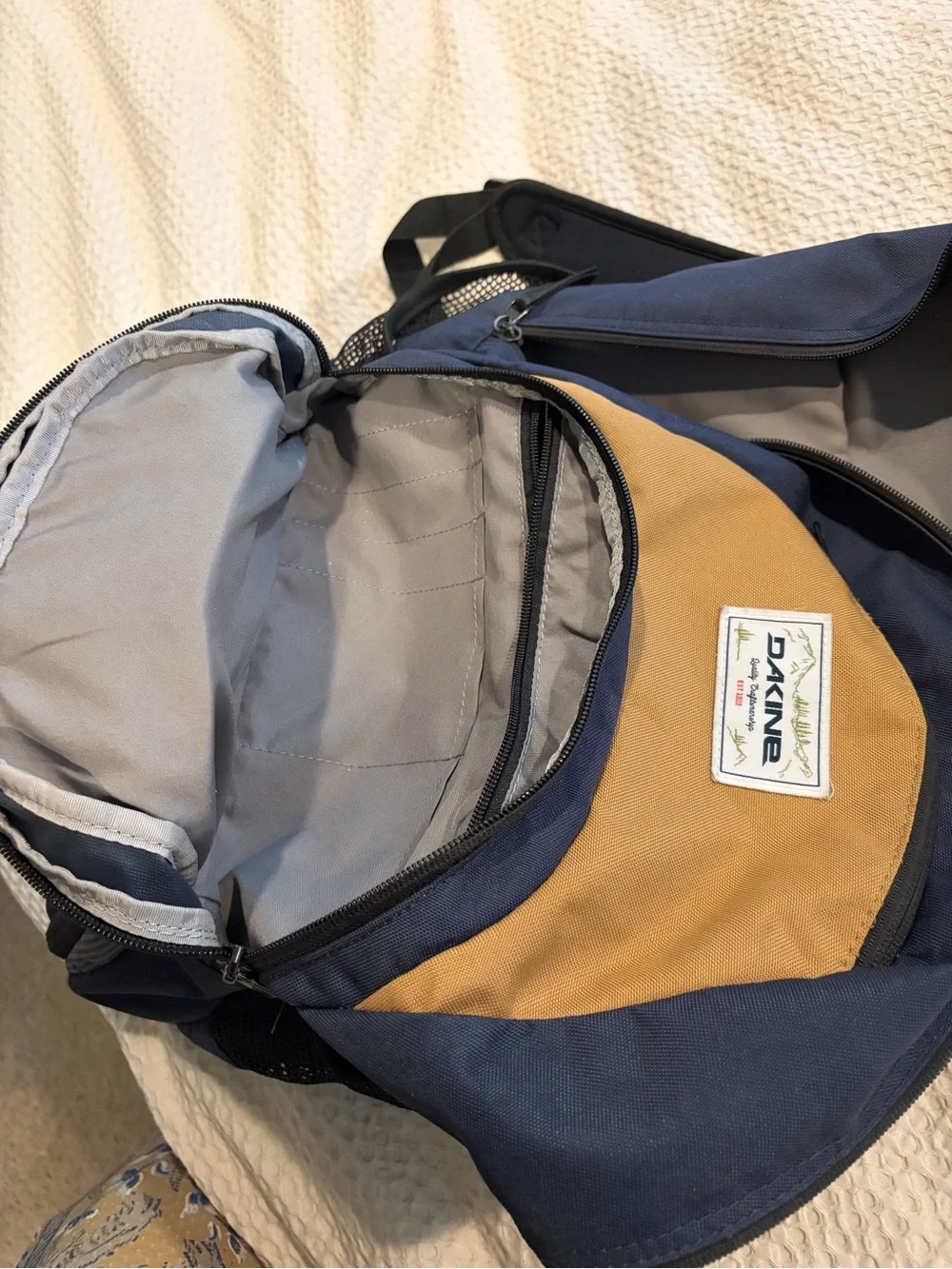 Dakine Campus 33L Backpack